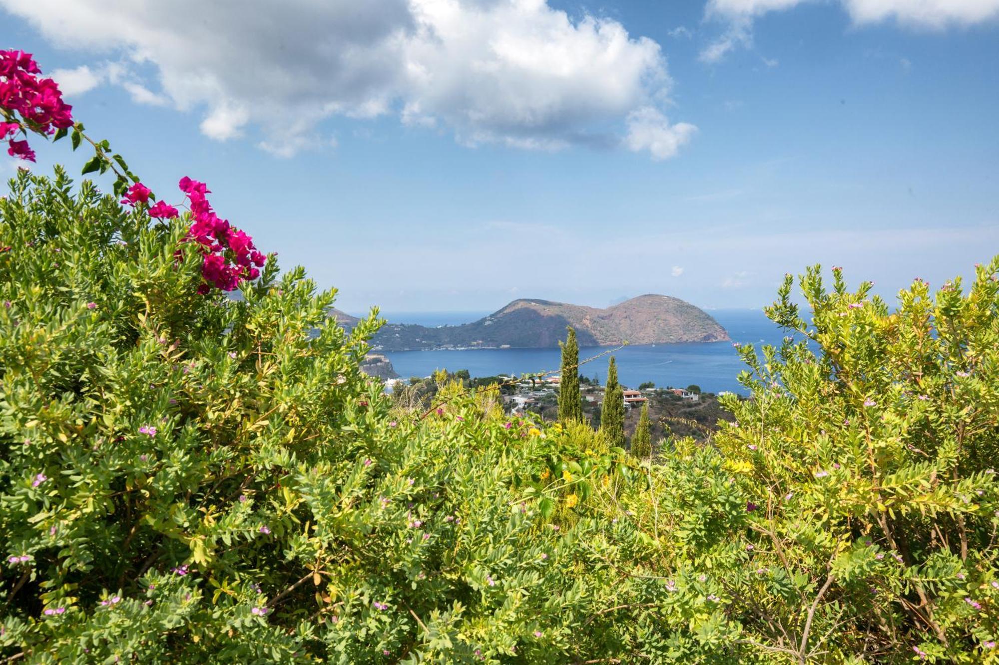 Sealight Villa Lipari - Vista E Piscina Екстер'єр фото